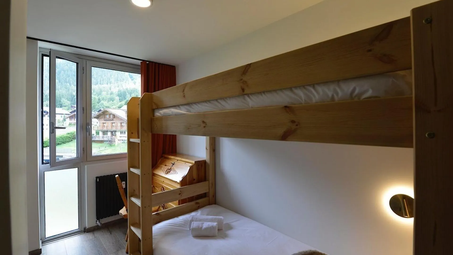 T4 Renove Avec Vue Mont-Blanc, 4 Etoiles, Proche Centre, Parking - Fr-1-507-62 Apartment Chamonix France